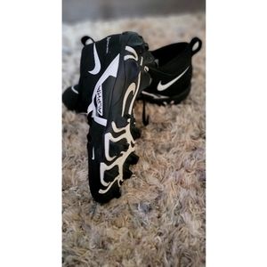 Nike Alpha Men's Football Cleats